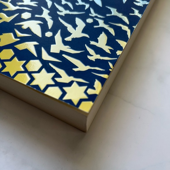 BEST SELLER A House in the Sky by Amanda Lindhout & Sara Corbett - Picture 8 of 12